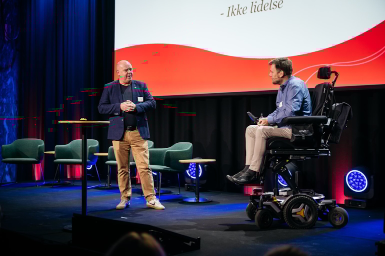 Fra venstre: Jon Torp, divisjonsdirektør BPA i Humana omsorg og assistanse og Tore Græstad